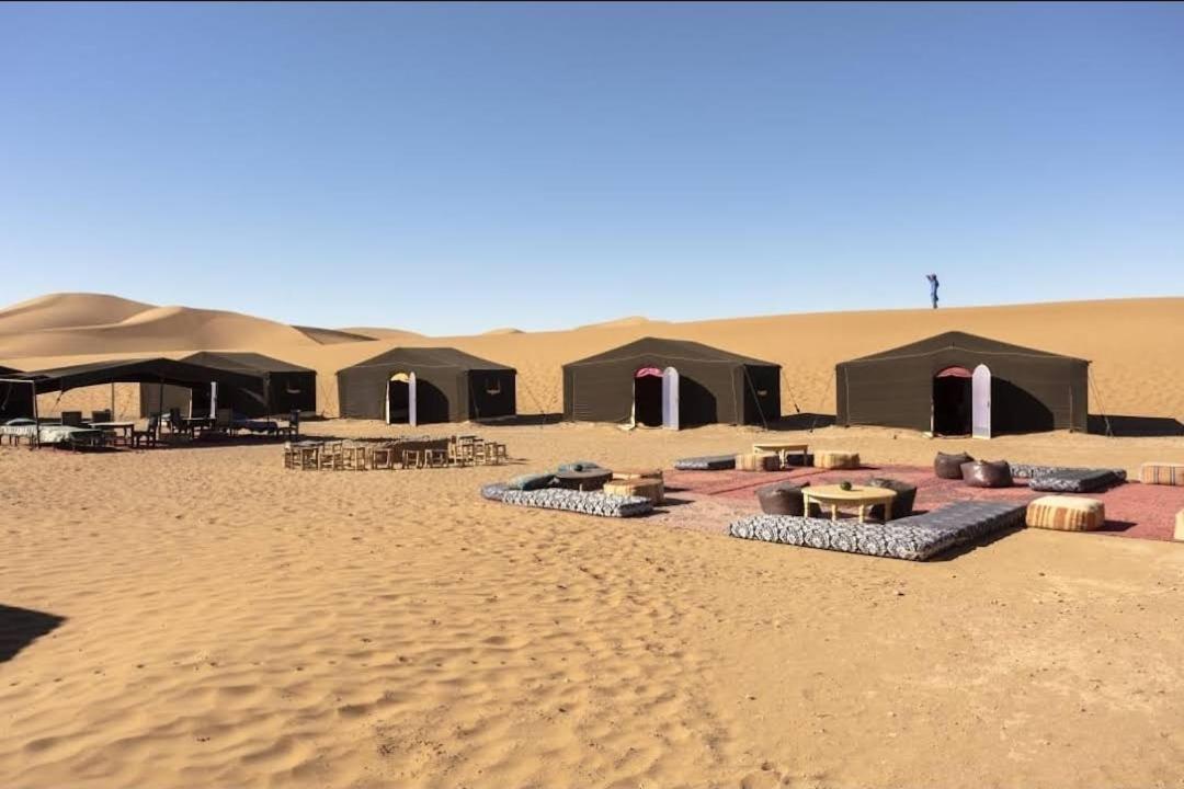 ホテル Erg Chegaga Camp Excursions マハミド エクステリア 写真