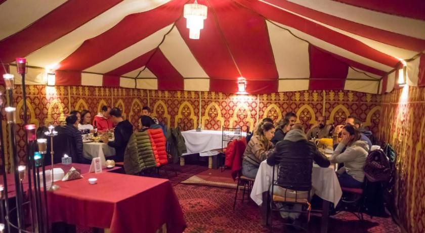 ホテル Erg Chegaga Camp Excursions マハミド エクステリア 写真